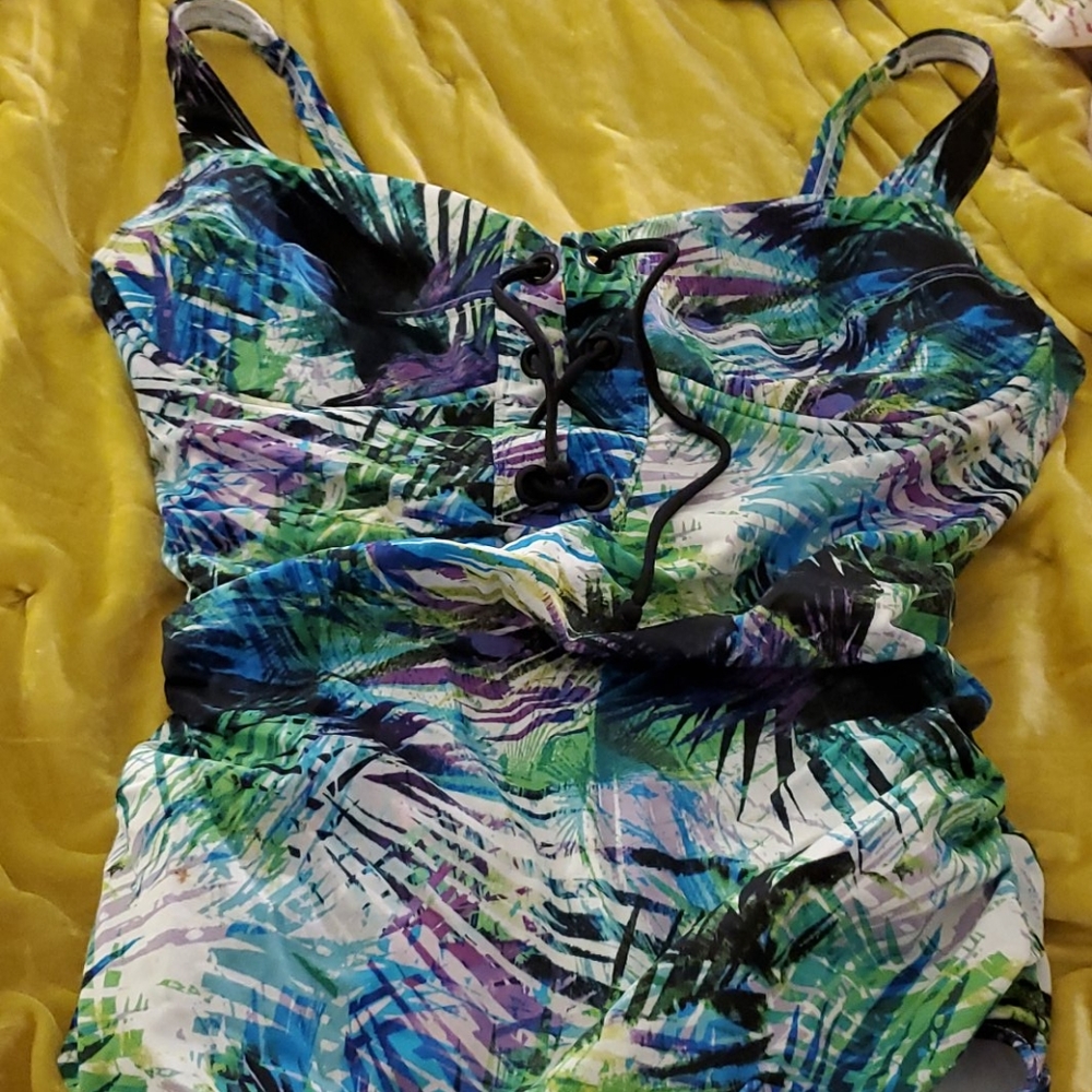 Torrie swimsuit